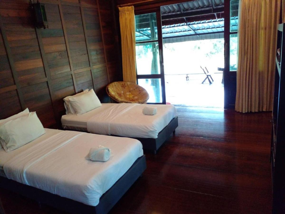 Baansuanleelawadee Resort Amphava Kültér fotó