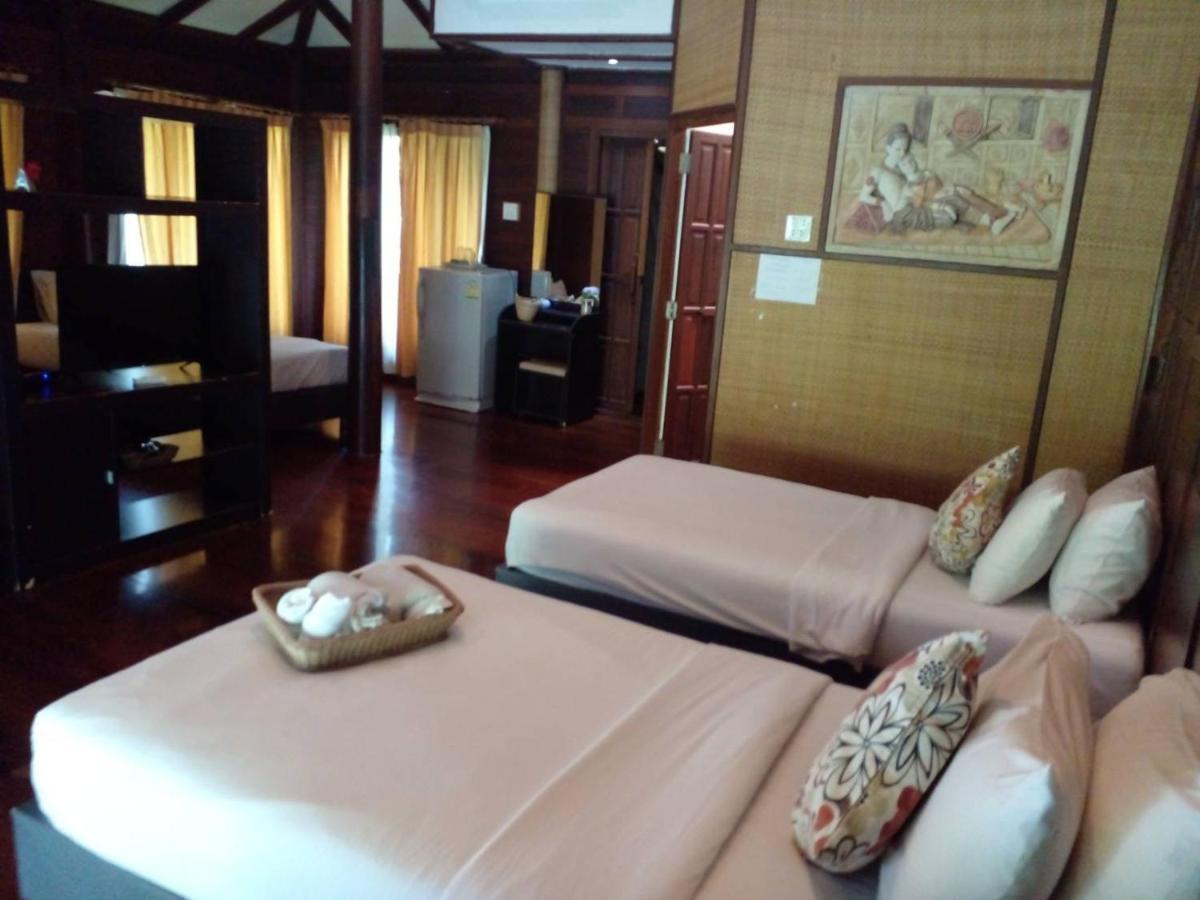 Baansuanleelawadee Resort Amphava Kültér fotó