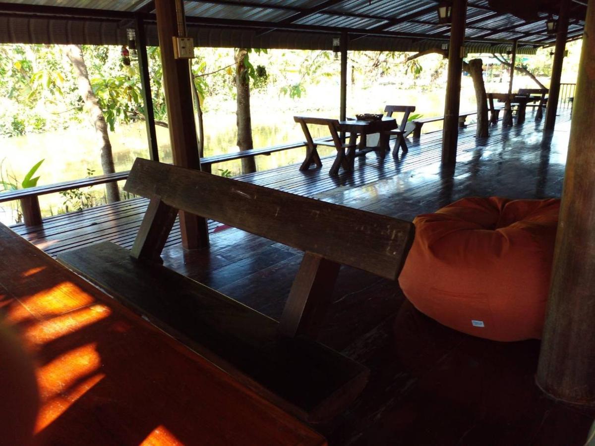 Baansuanleelawadee Resort Amphava Kültér fotó