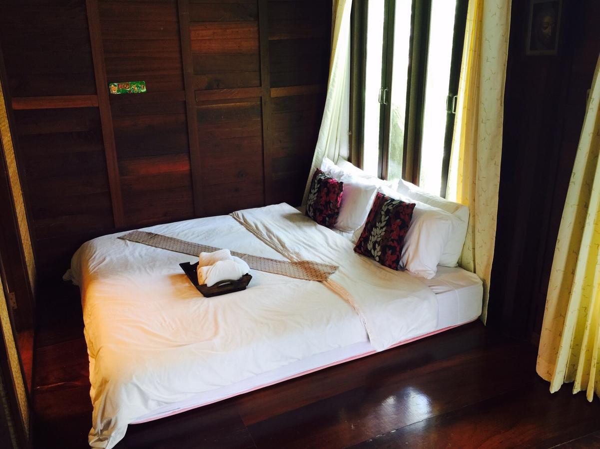 Baansuanleelawadee Resort Amphava Kültér fotó